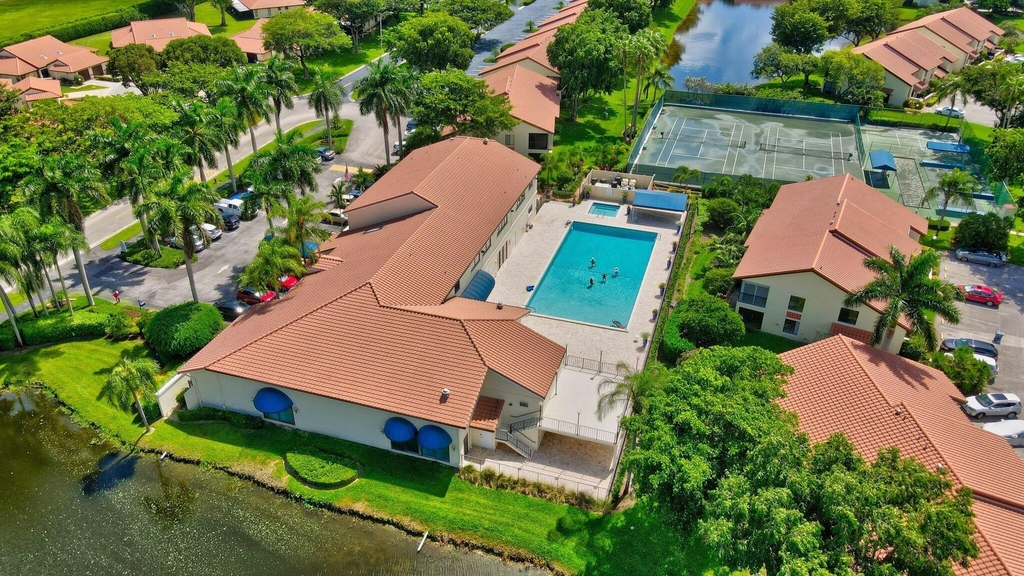 10927 Dolphin Palm Court - Photo 30