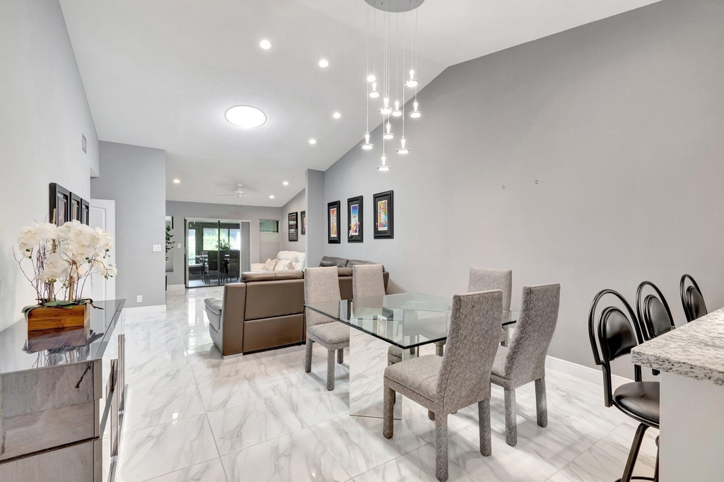 10927 Dolphin Palm Court - Photo 5