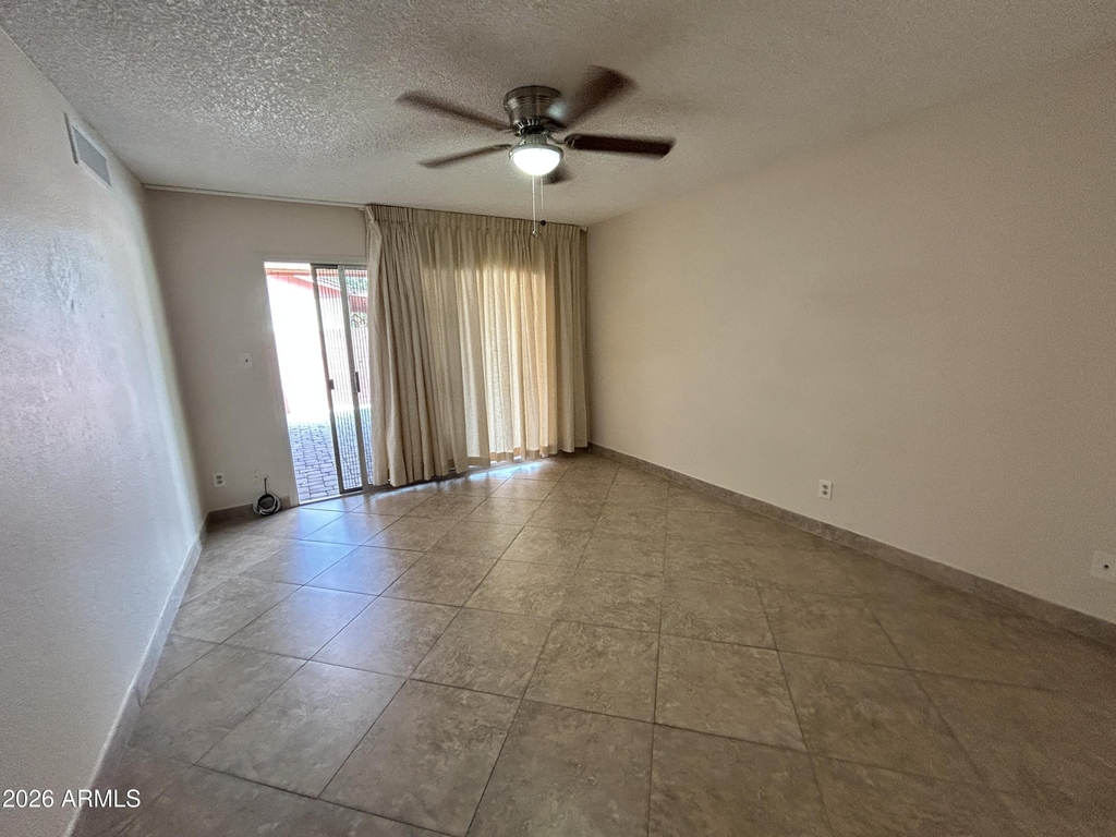 4014 W Christy Drive - Photo 8