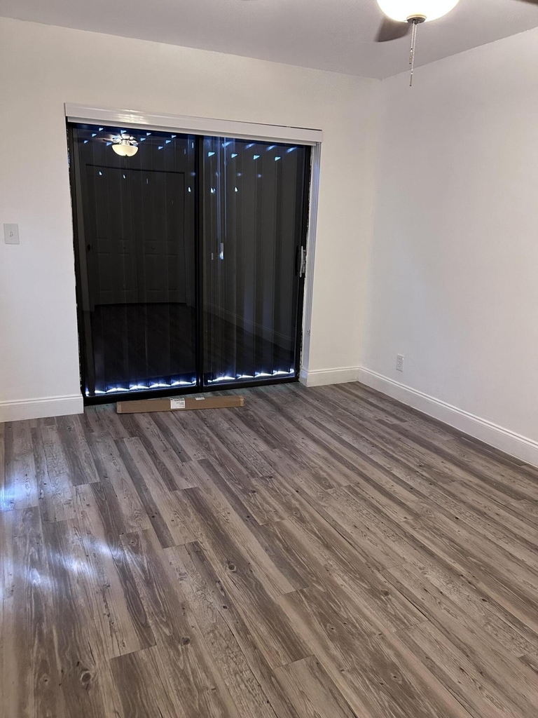 8017 Nw 27th Court - Photo 9