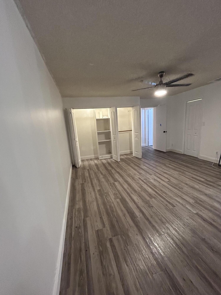 8017 Nw 27th Court - Photo 6