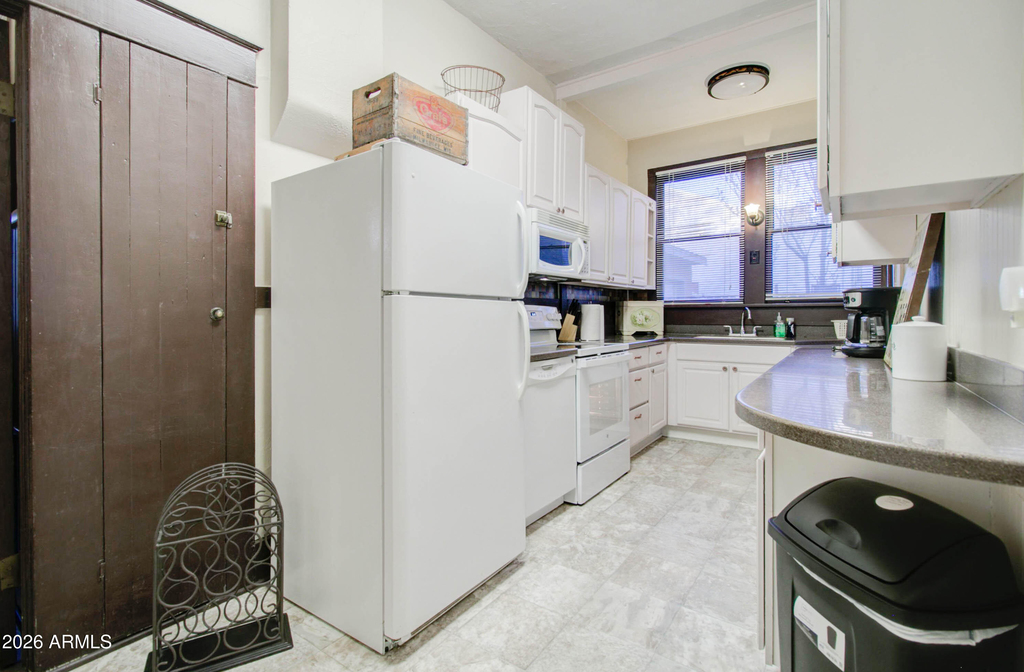 385 S Broad Street - Photo 13