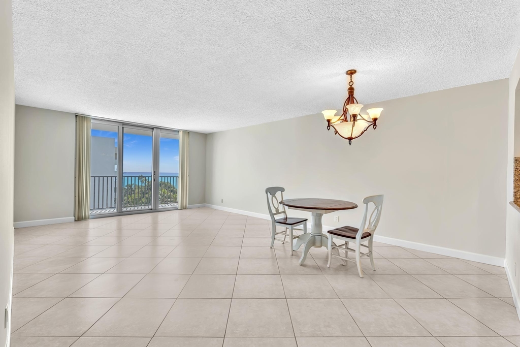 1150 Hillsboro Mile - Photo 35