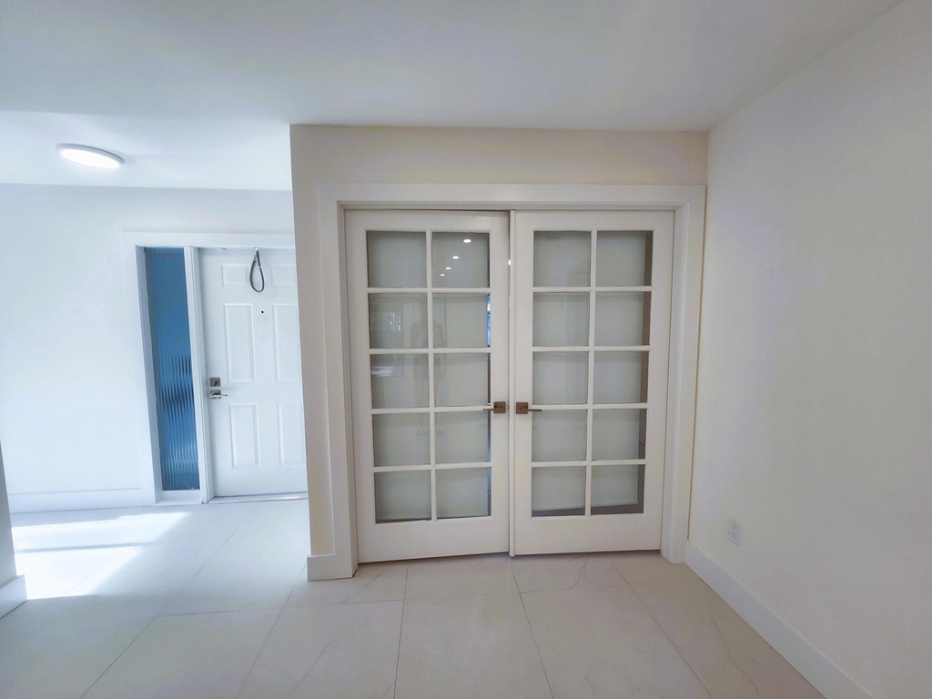 30 Pelican Pointe Drive - Photo 6