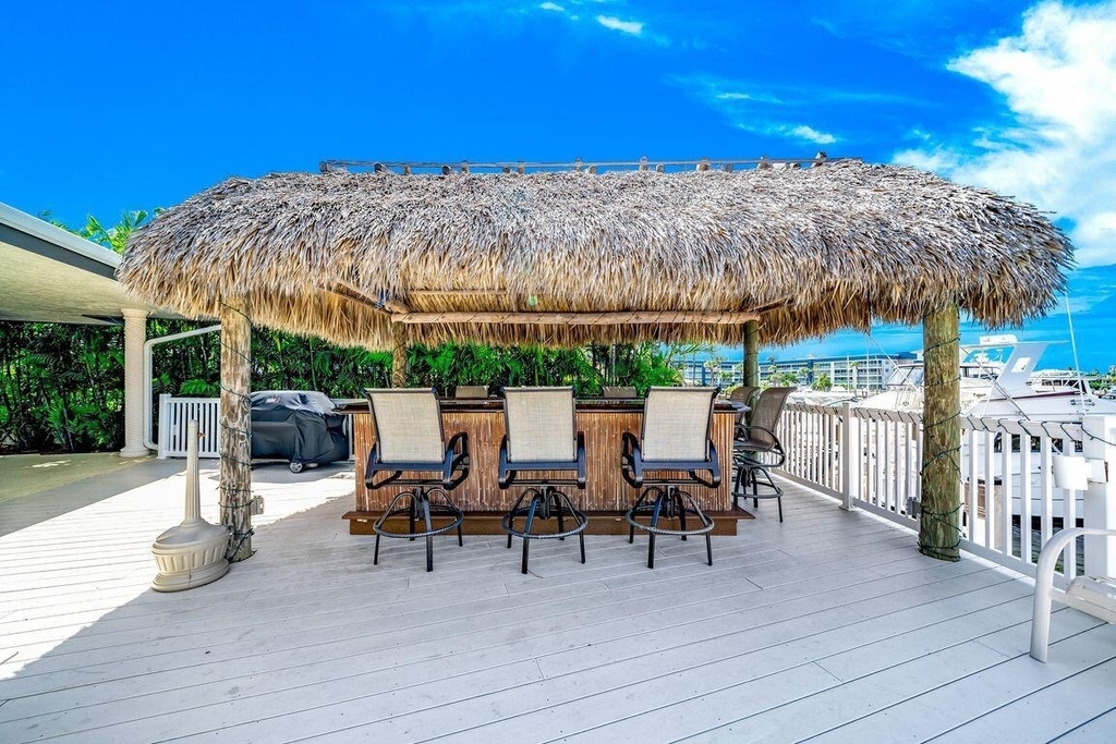 30 Pelican Pointe Drive - Photo 15