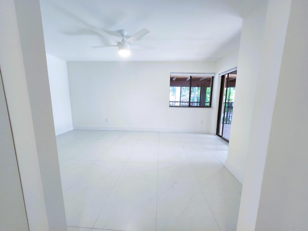 30 Pelican Pointe Drive - Photo 7