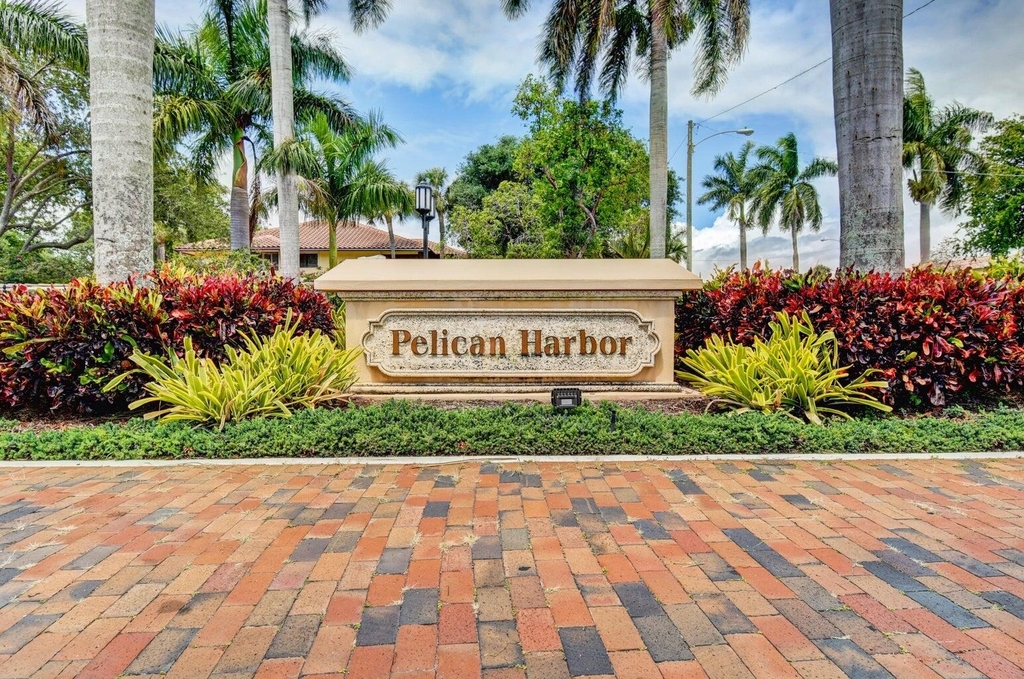 30 Pelican Pointe Drive - Photo 23