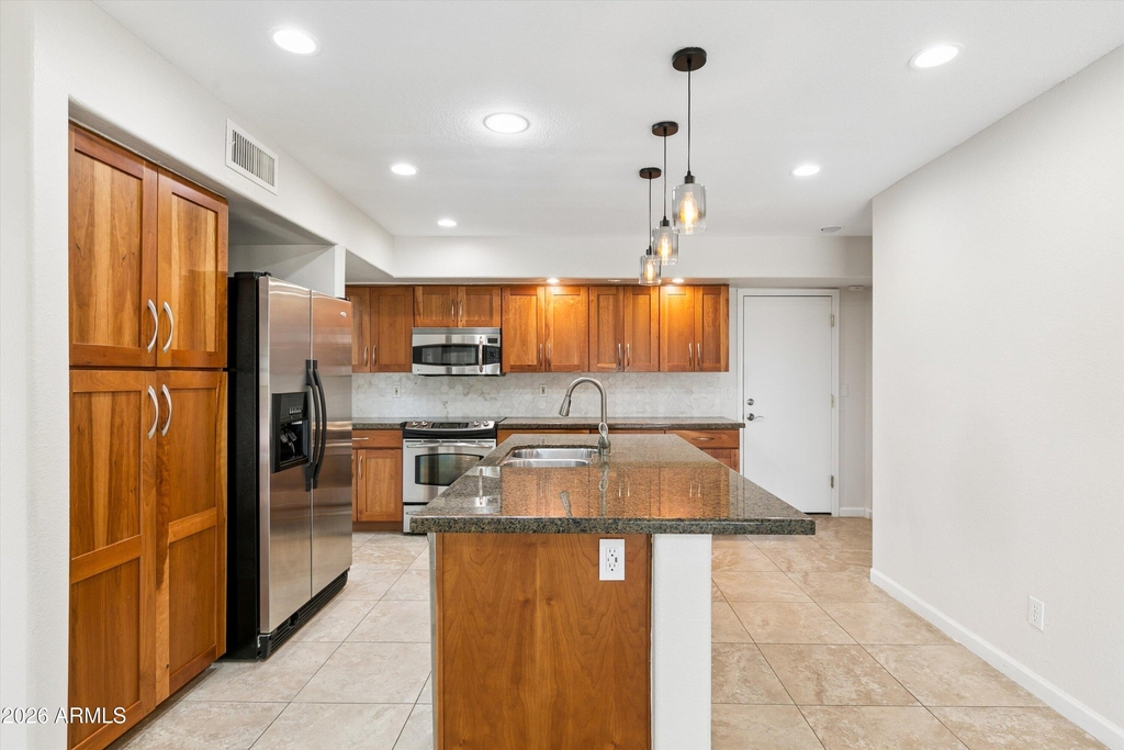 6756 W Morrow Drive - Photo 12