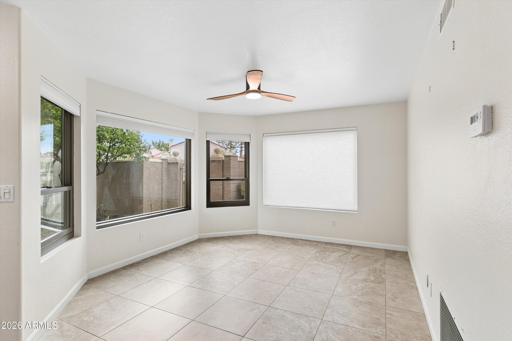 6756 W Morrow Drive - Photo 9