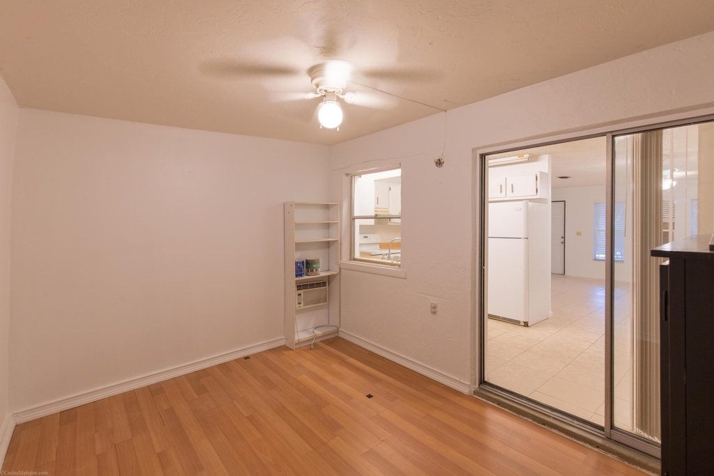 1348 Riverside Circle - Photo 5