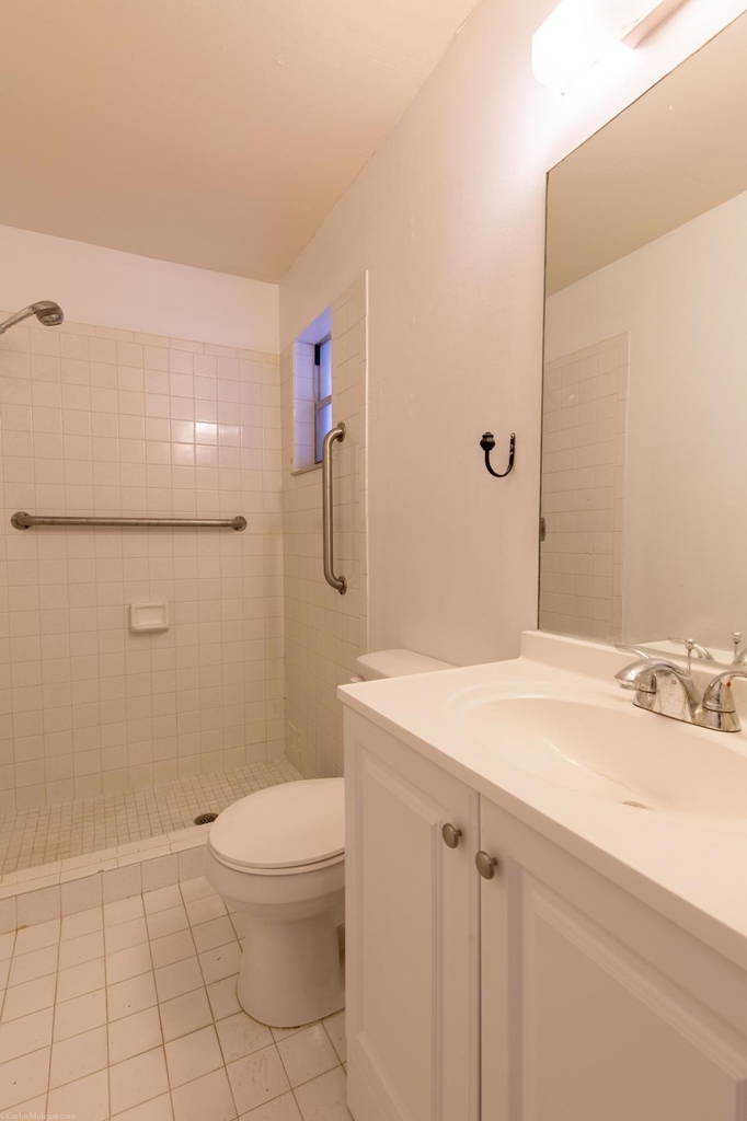 1348 Riverside Circle - Photo 6