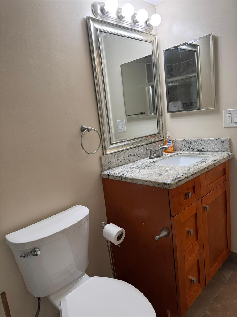 1407 Ne 56th Street - Photo 10