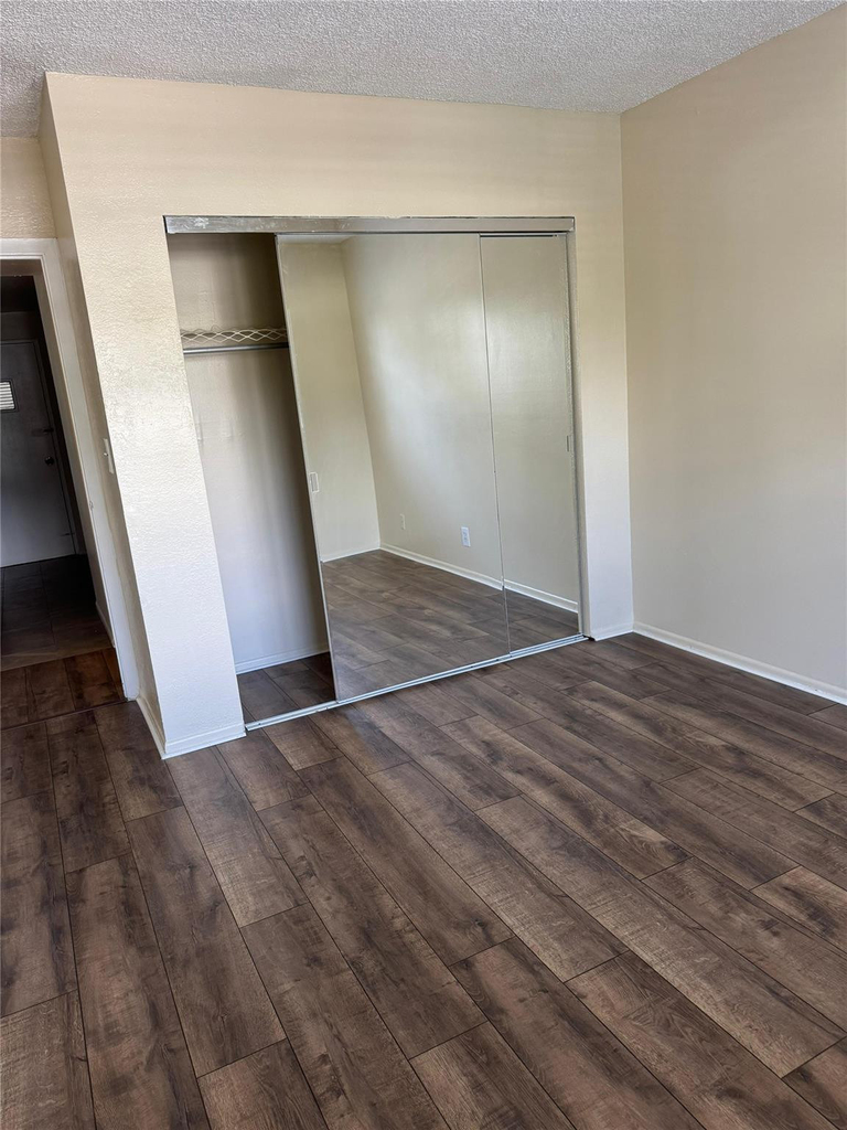 1407 Ne 56th Street - Photo 14