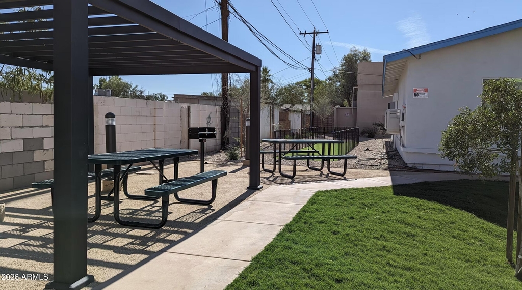 1620 E Apache Boulevard - Photo 14