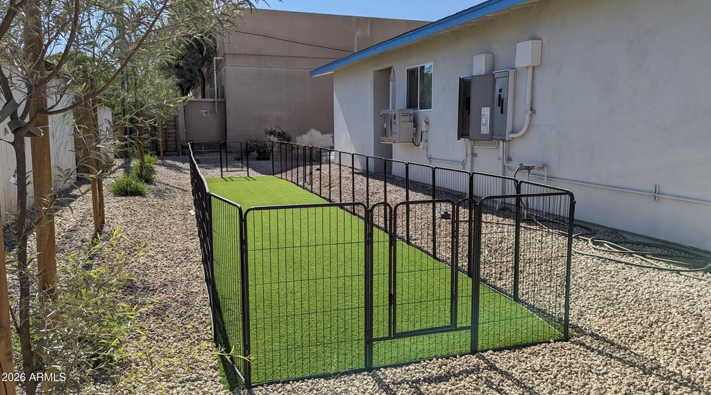 1620 E Apache Boulevard - Photo 13