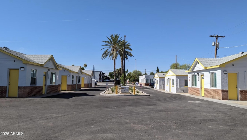 1620 E Apache Boulevard - Photo 7