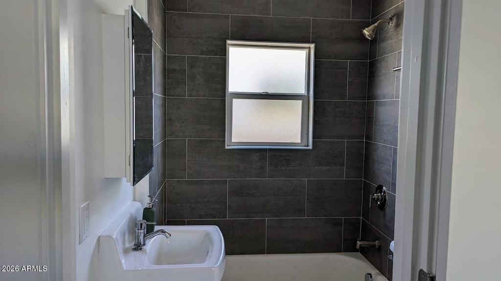 1620 E Apache Boulevard - Photo 6