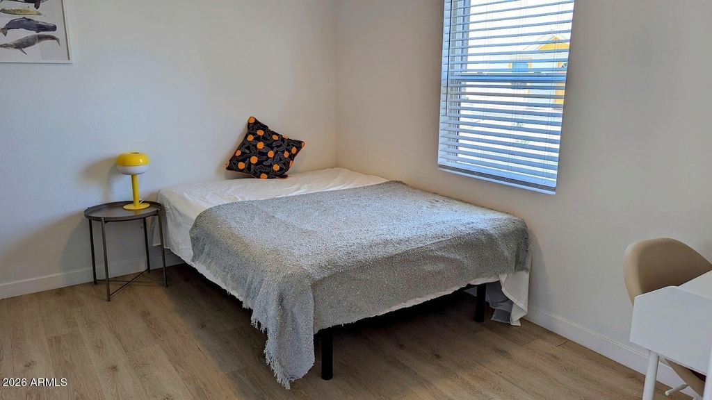 1620 E Apache Boulevard - Photo 4