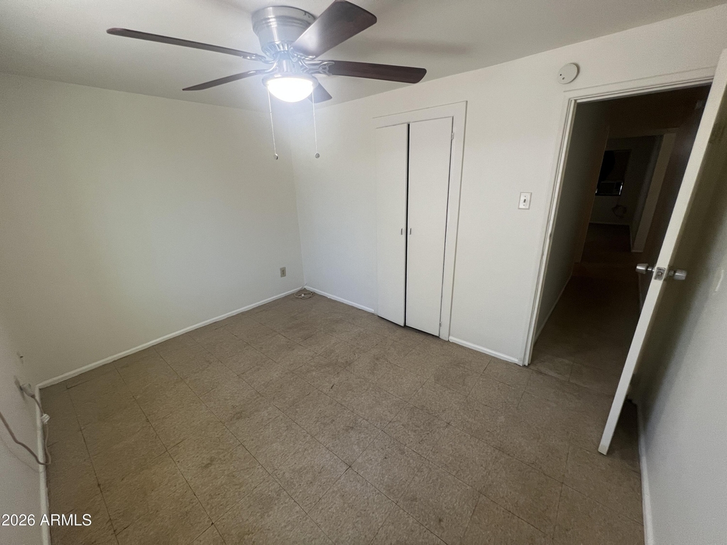 10017 N 7th Place - Photo 9