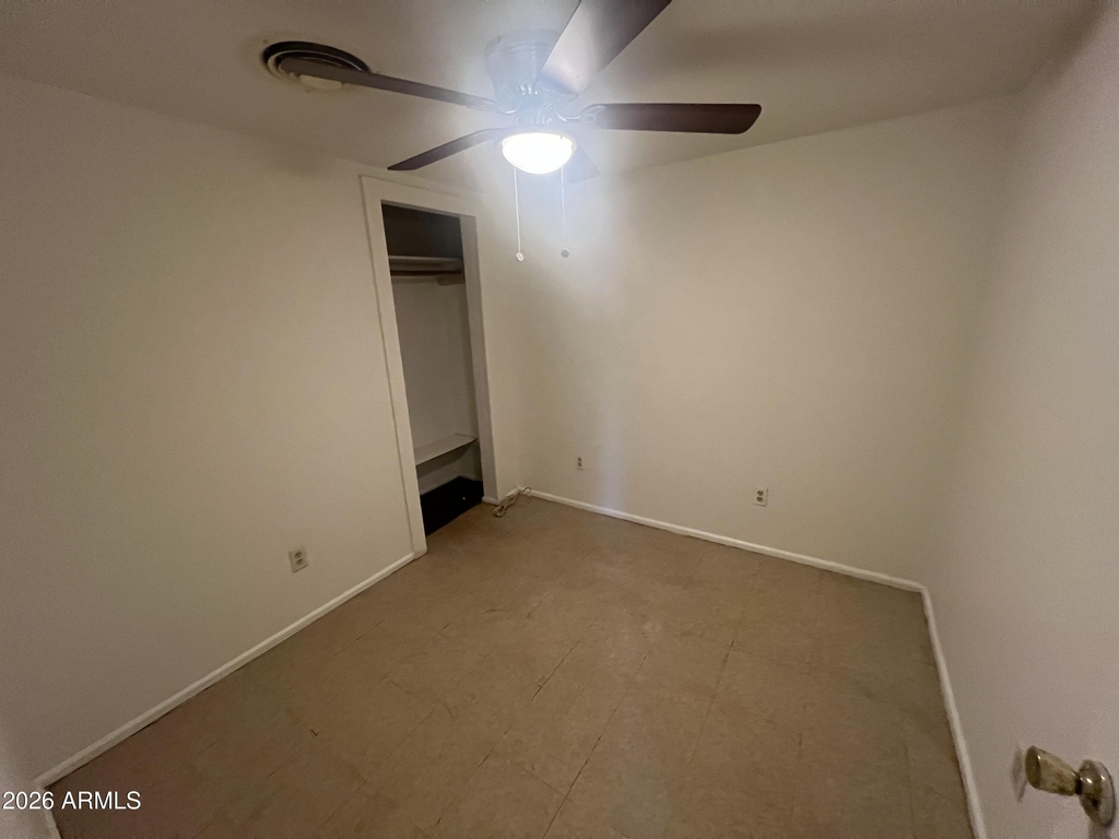10017 N 7th Place - Photo 6