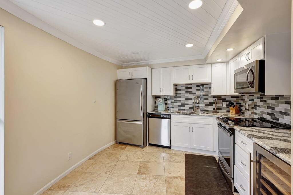 1357 Ne Ocean Boulevard - Photo 22