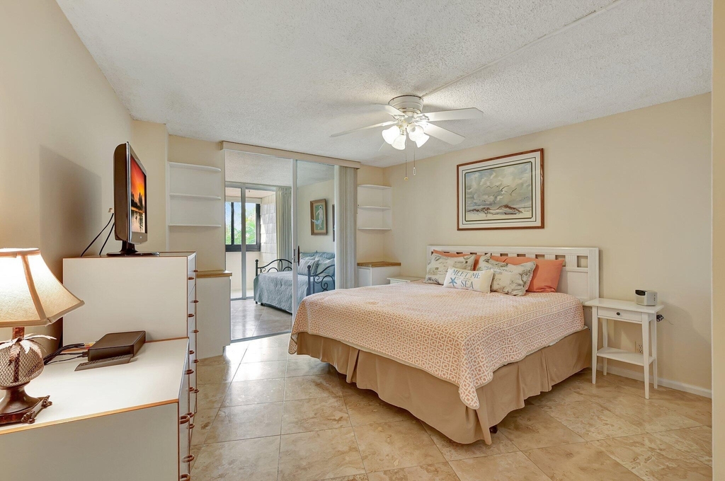 1357 Ne Ocean Boulevard - Photo 3