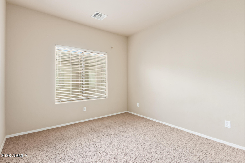 900 S 94th Street - Photo 18