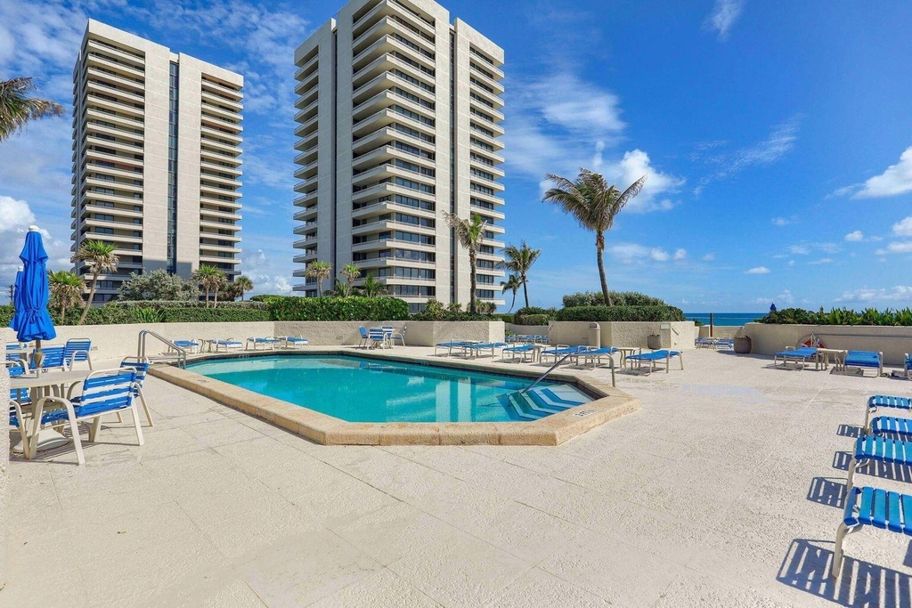 5540 N Ocean Drive - Photo 35