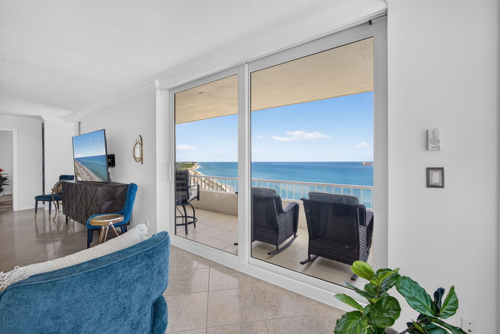 5540 N Ocean Drive - Photo 6