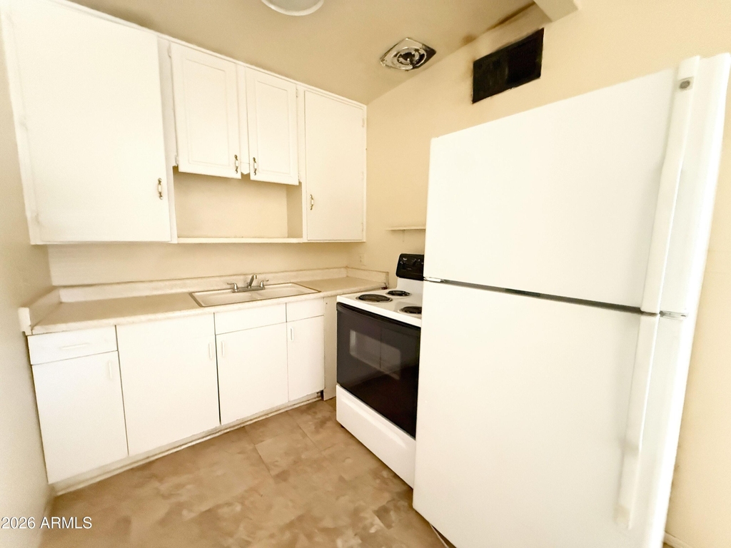 1211 W Apache Trail - Photo 5