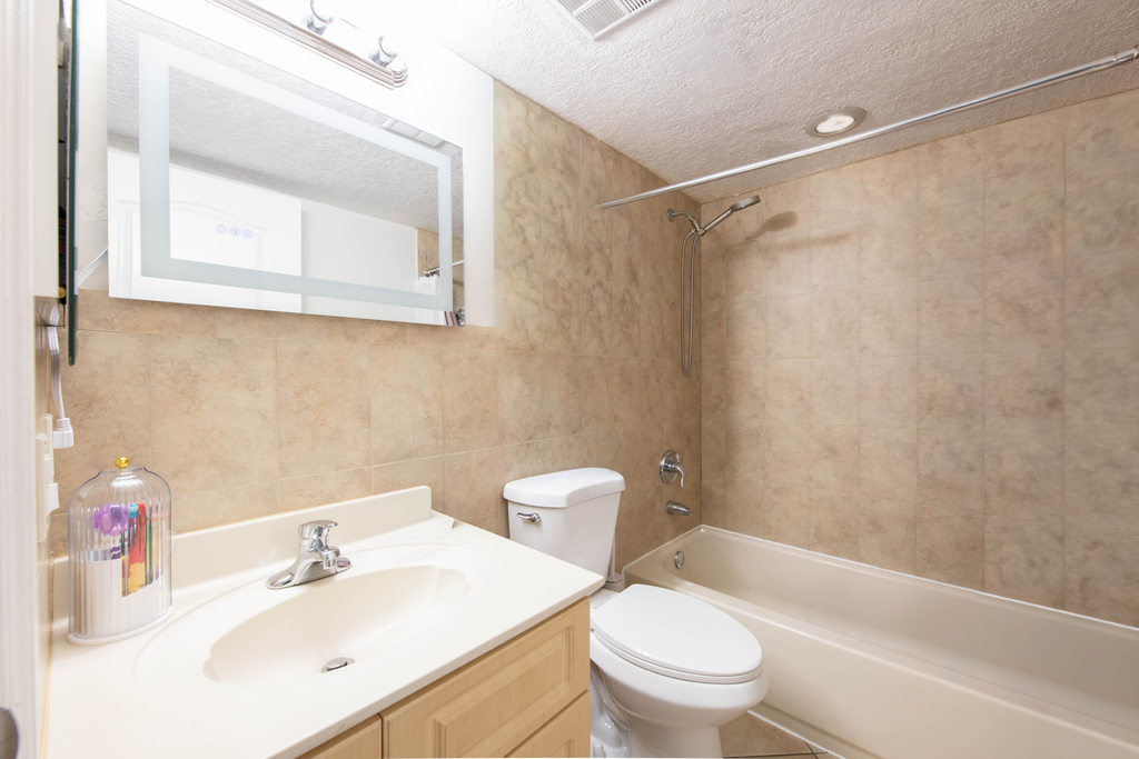 6995 Nw 186th Street - Photo 6