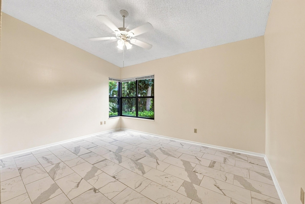 3872 Vine Trail - Photo 12