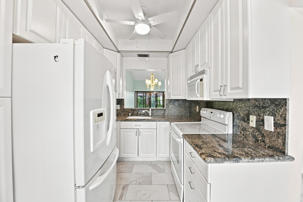 3872 Vine Trail - Photo 6