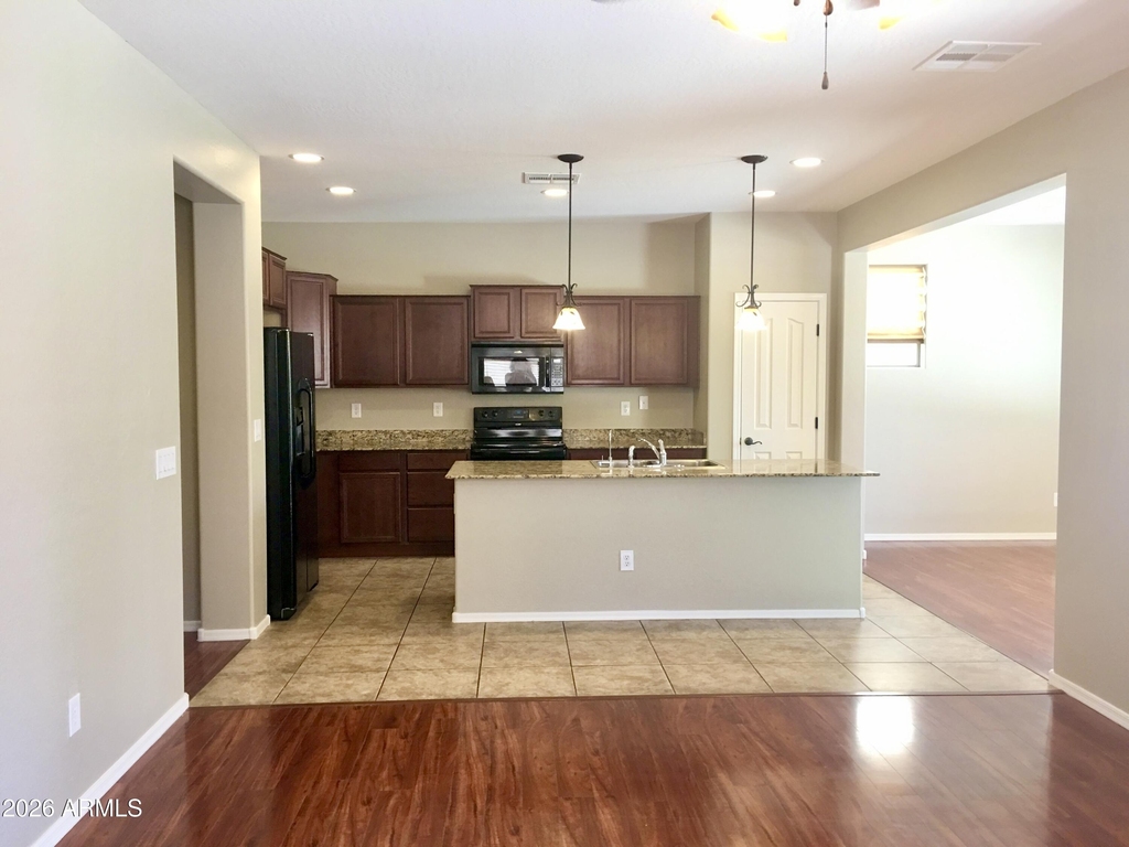 3271 E Carla Vista Drive - Photo 5