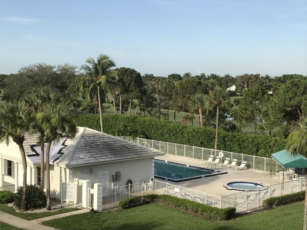 3511 Village Boulevard - Photo 2