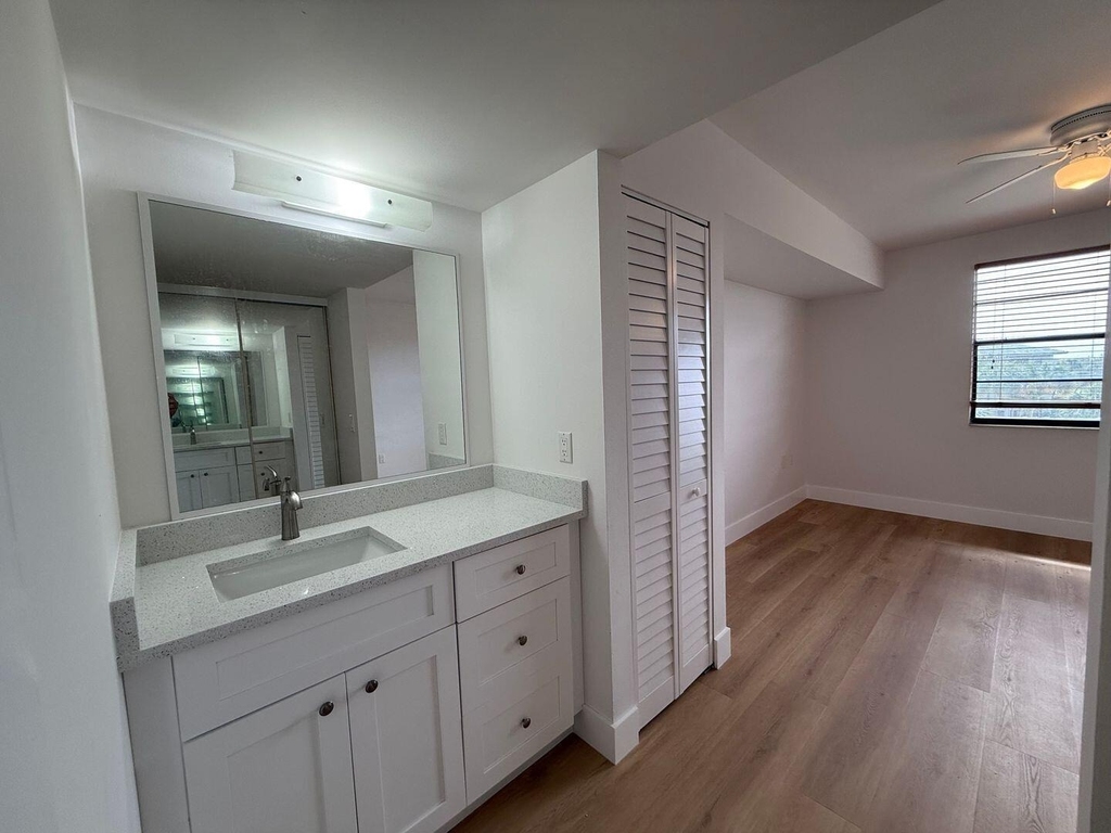 3511 Village Boulevard - Photo 11