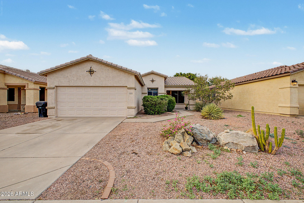 11532 W Cottonwood Lane - Photo 1