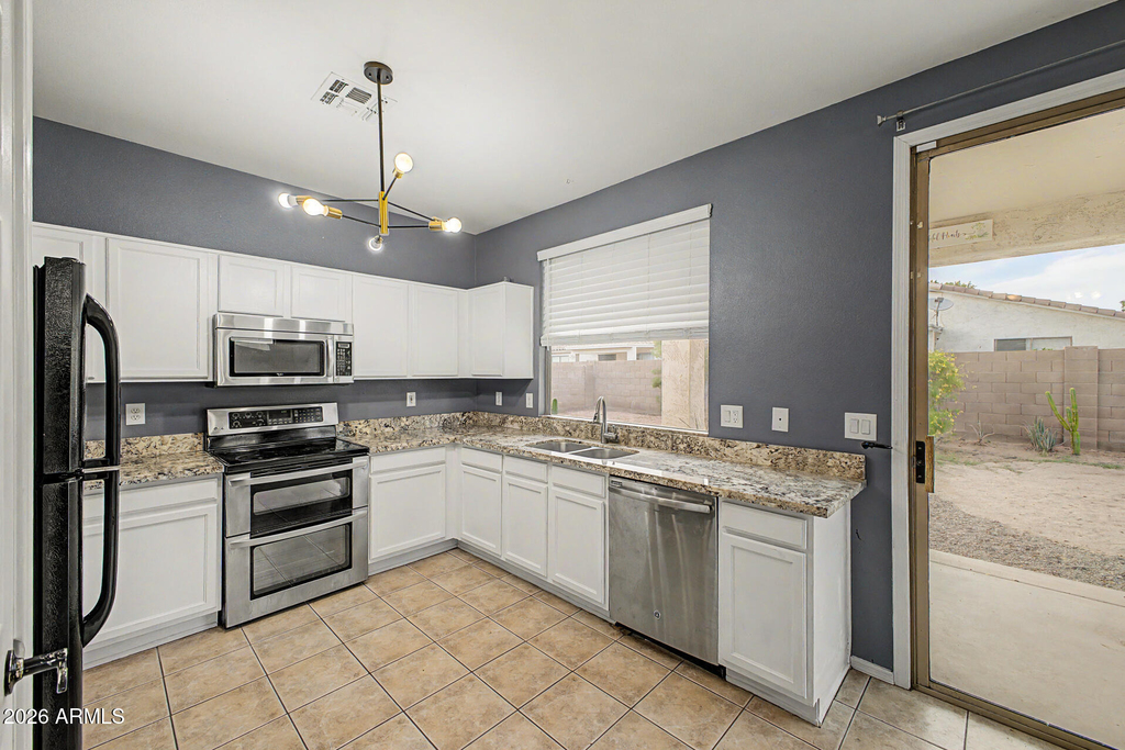 11532 W Cottonwood Lane - Photo 11
