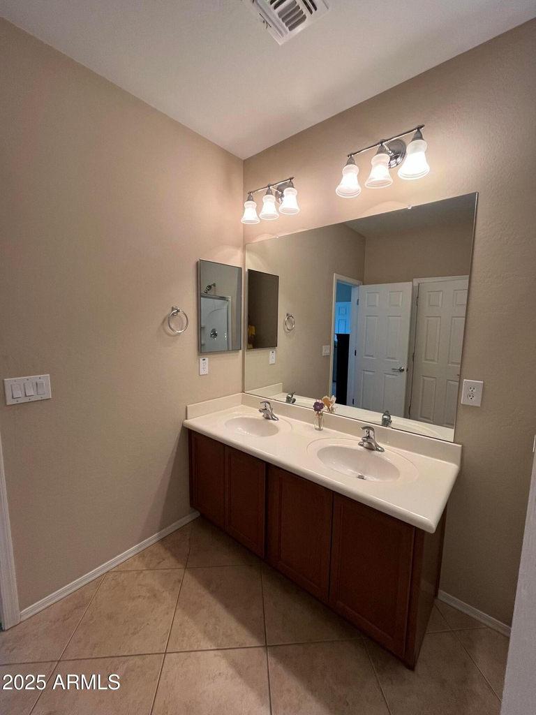 26087 W Tonto Lane - Photo 13