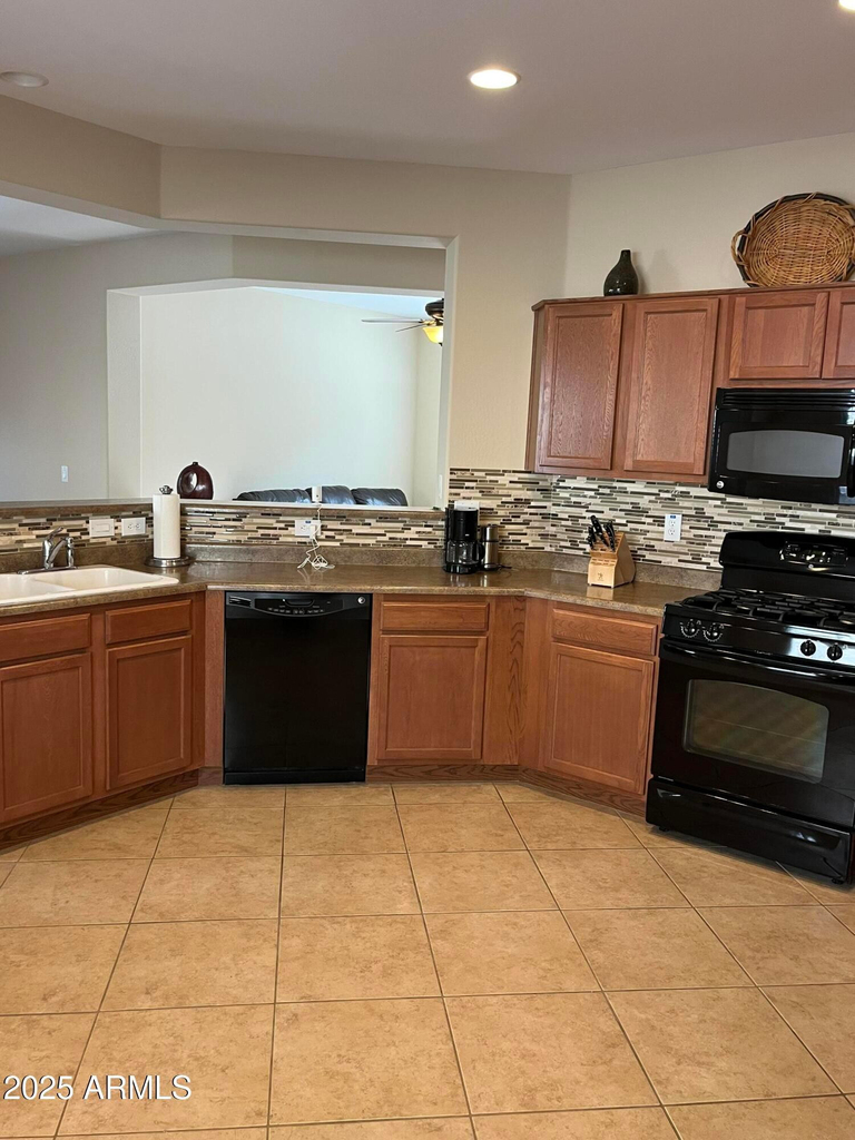 26087 W Tonto Lane - Photo 28