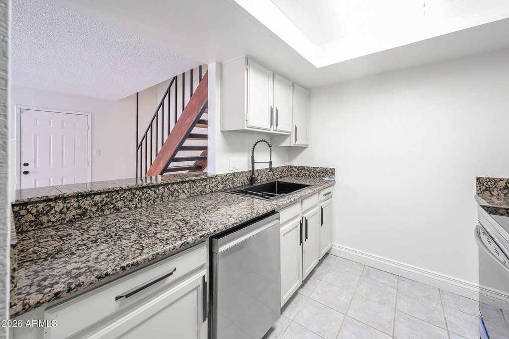 17032 N 16th Drive - Photo 9