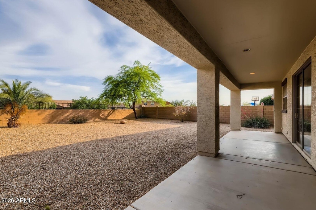 16059 W Pima Street - Photo 18