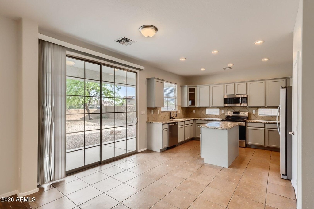 16059 W Pima Street - Photo 15
