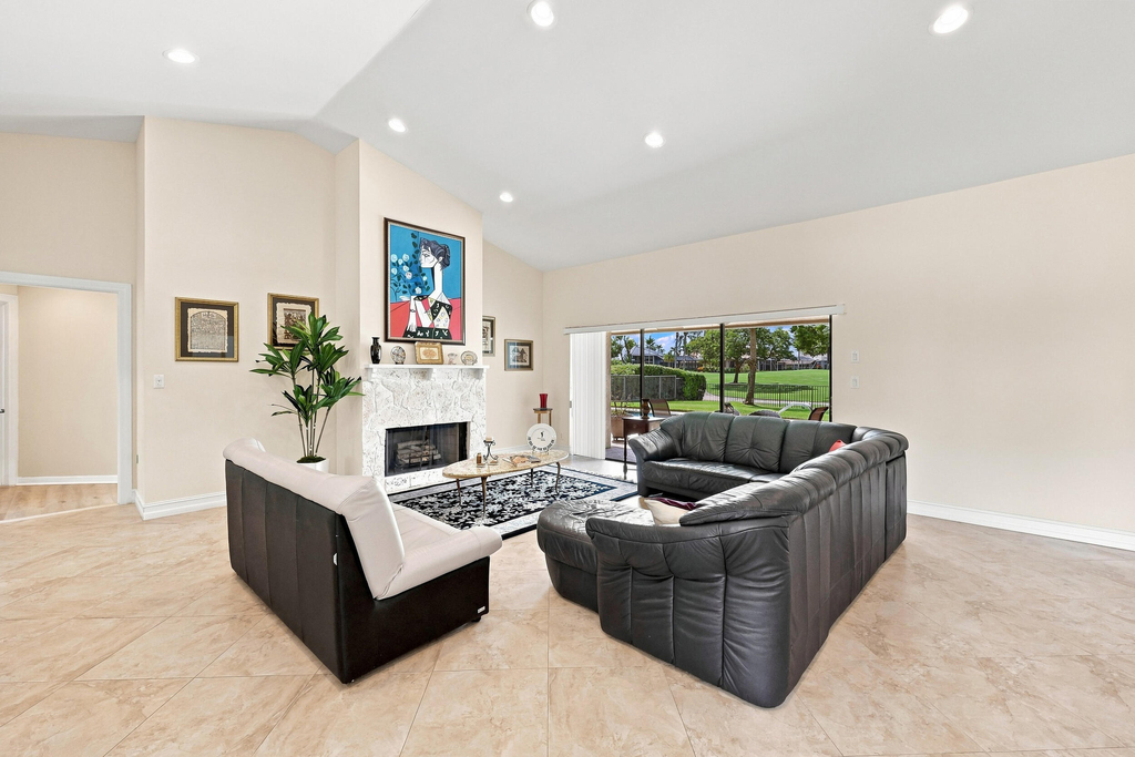 10455 Stonebridge Boulevard - Photo 14