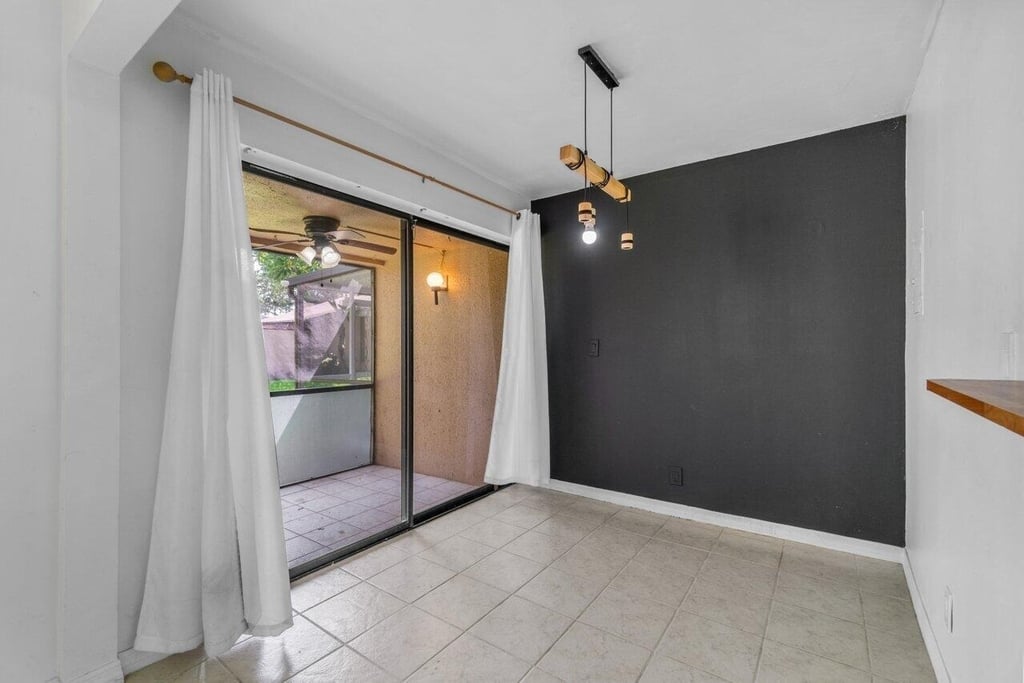 1149 Nw 13th Street - Photo 3