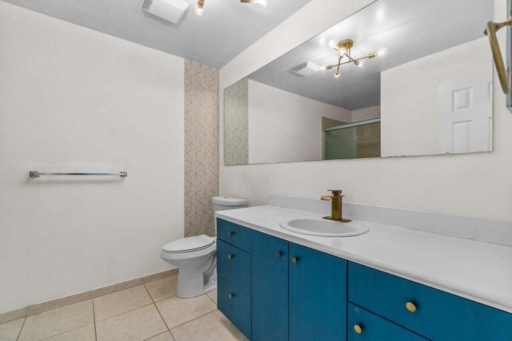 1149 Nw 13th Street - Photo 16