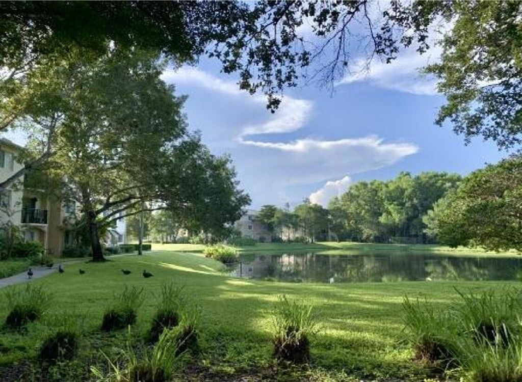 400 Crestwood Court N - Photo 36