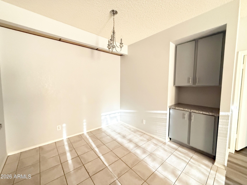 2035 S Elm Street - Photo 8
