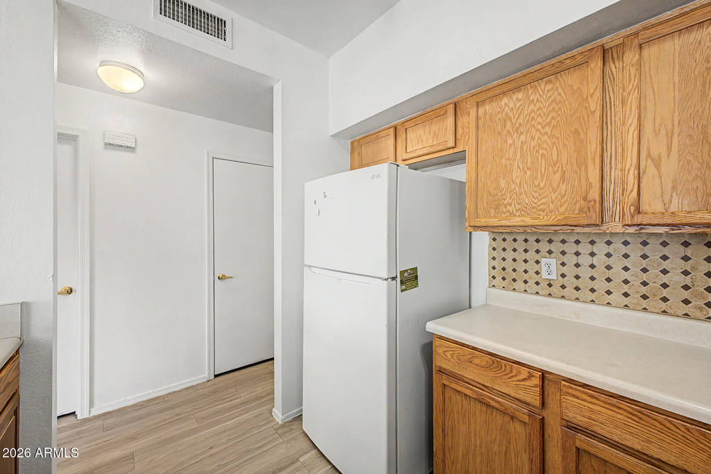 280 S Elizabeth Way - Photo 8