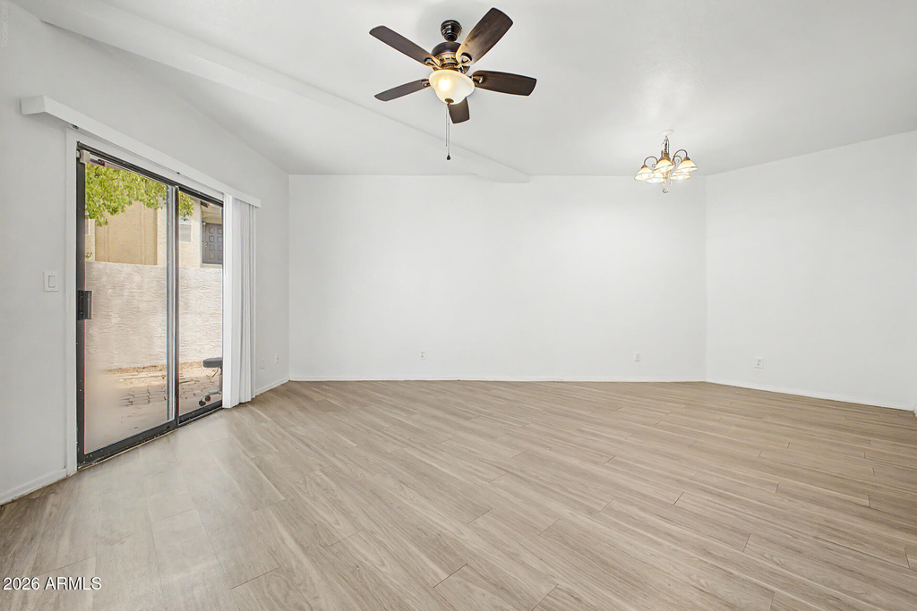 280 S Elizabeth Way - Photo 3